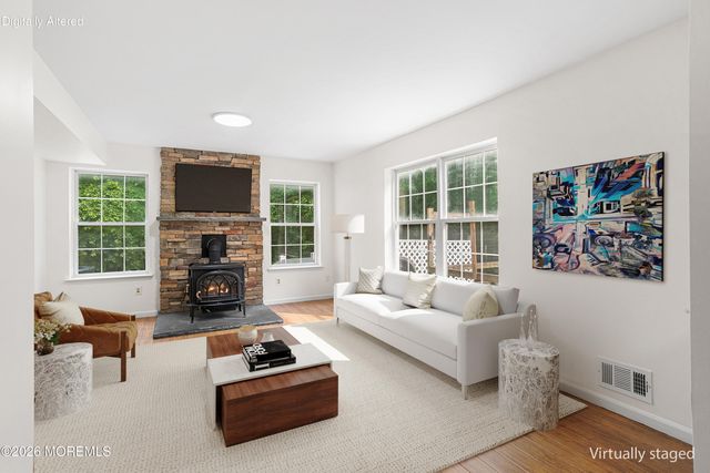 569 Buttonwood Drive, Jackson, NJ 08527