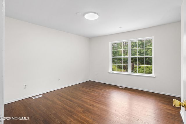 569 Buttonwood Drive, Jackson, NJ 08527