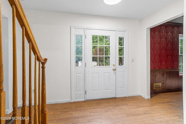 569 Buttonwood Drive, Jackson, NJ 08527