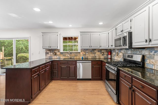 569 Buttonwood Drive, Jackson, NJ 08527