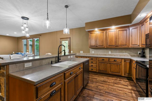 6180 Franciscan Drive, Lincoln, NE 68526