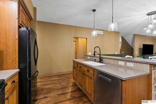 6180 Franciscan Drive, Lincoln, NE 68526