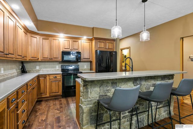 6180 Franciscan Drive, Lincoln, NE 68526