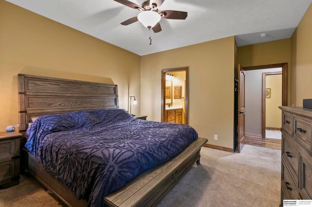 6180 Franciscan Drive, Lincoln, NE 68526