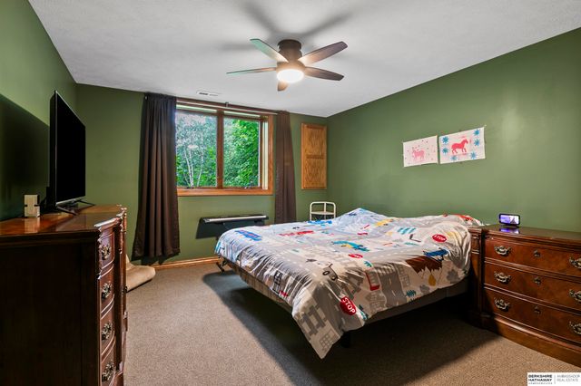 6180 Franciscan Drive, Lincoln, NE 68526