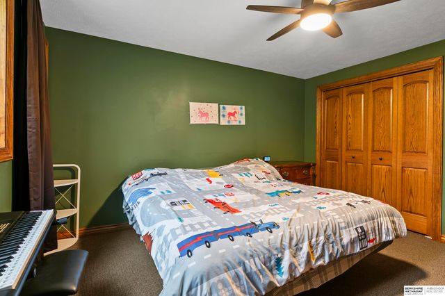 6180 Franciscan Drive, Lincoln, NE 68526