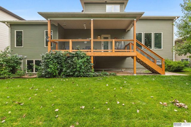 6180 Franciscan Drive, Lincoln, NE 68526