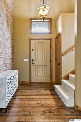 6180 Franciscan Drive, Lincoln, NE 68526