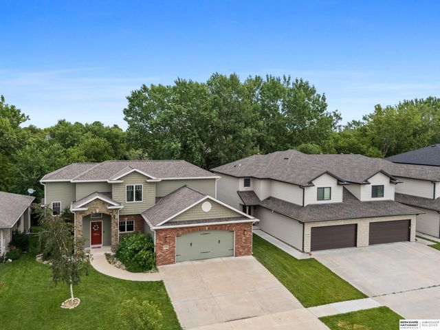 6180 Franciscan Drive, Lincoln, NE 68526