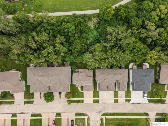 6180 Franciscan Drive, Lincoln, NE 68526