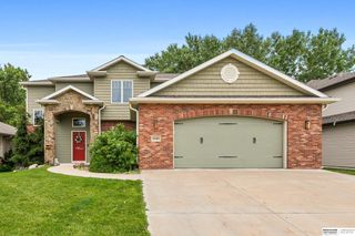 6180 Franciscan Drive, Lincoln, NE 68526