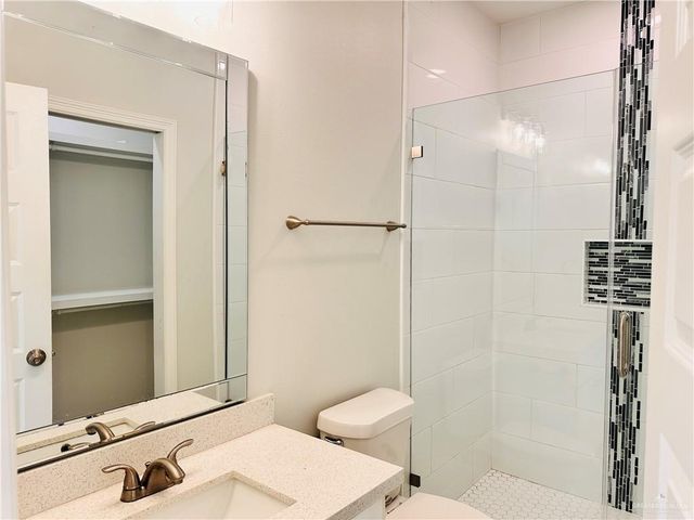 5506 N Crown Point, Pharr, TX 78577