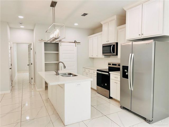 5506 N Crown Point, Pharr, TX 78577