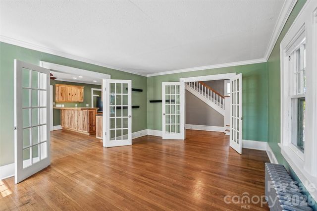 23 Lanvale Avenue, Asheville, NC 28806