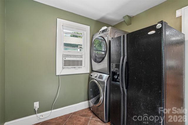 23 Lanvale Avenue, Asheville, NC 28806