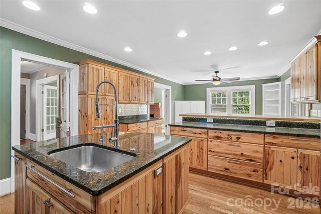 23 Lanvale Avenue, Asheville, NC 28806