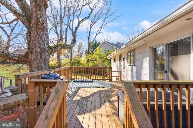 1412 PATRICK CIR SW, Vienna, VA 22180