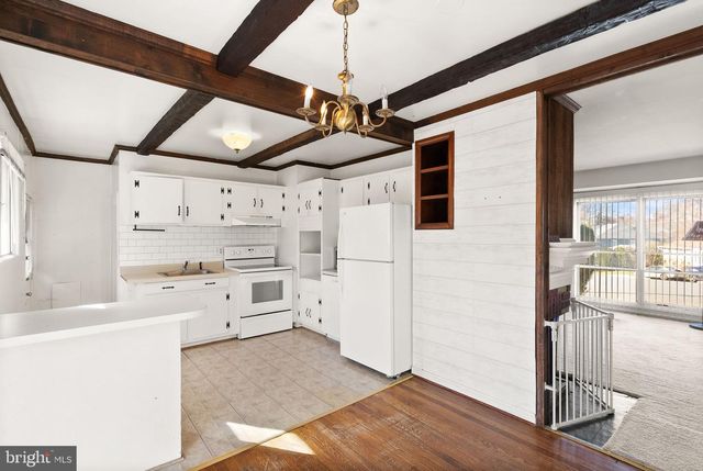 1412 PATRICK CIR SW, Vienna, VA 22180