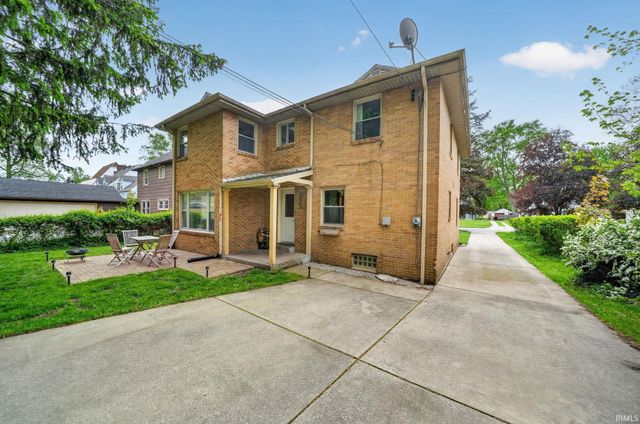 1846 College Street, South Bend, IN 46628