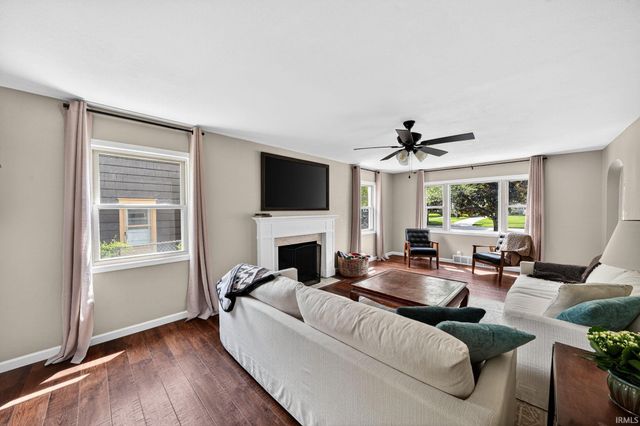 1846 College Street, South Bend, IN 46628