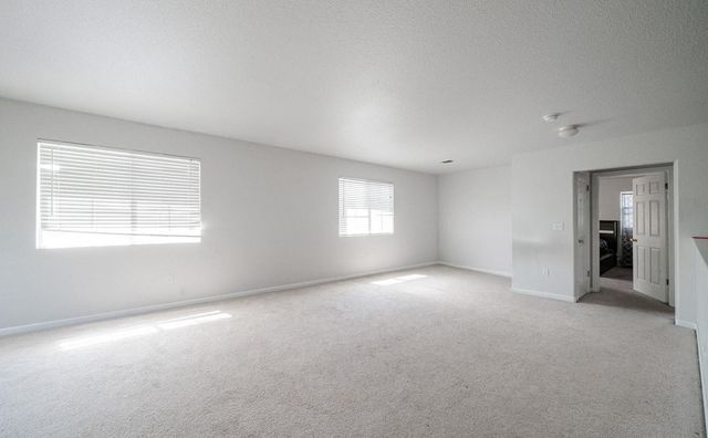 570 Parkridge Drive, Chowchilla, CA 93610