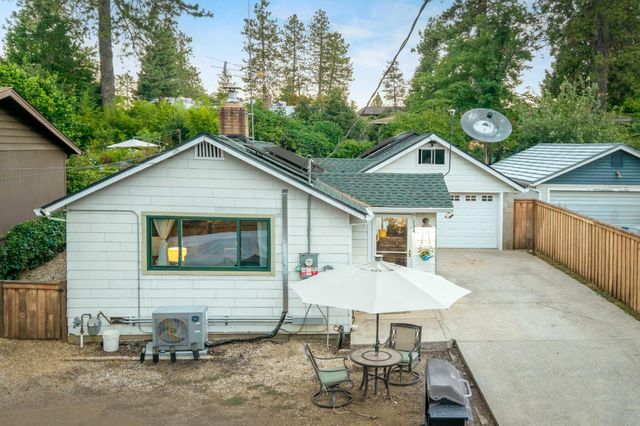 134 E Empire St, Grass Valley, CA 95945