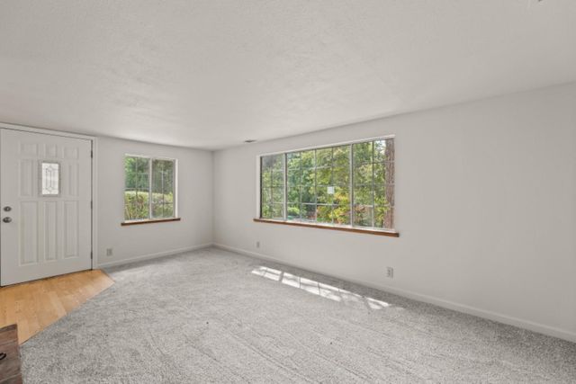 134 E Empire St, Grass Valley, CA 95945