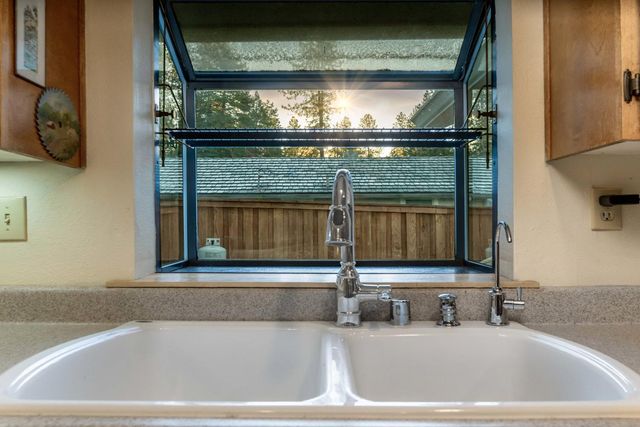 134 E Empire St, Grass Valley, CA 95945