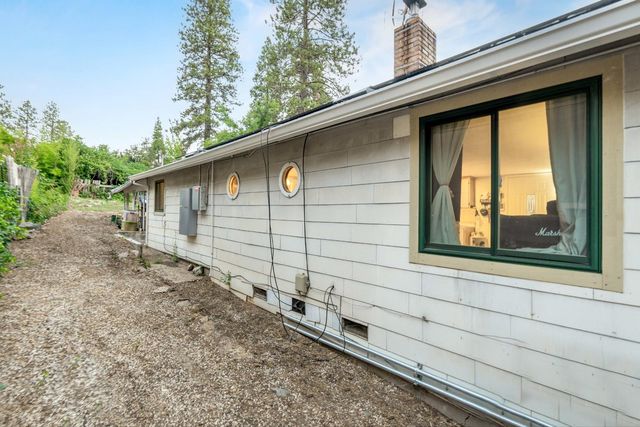 134 E Empire St, Grass Valley, CA 95945
