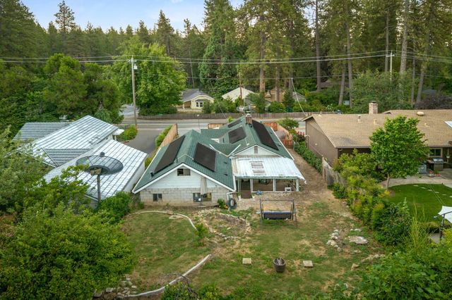 134 E Empire St, Grass Valley, CA 95945