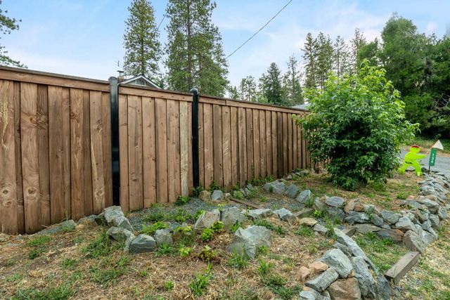 134 E Empire St, Grass Valley, CA 95945