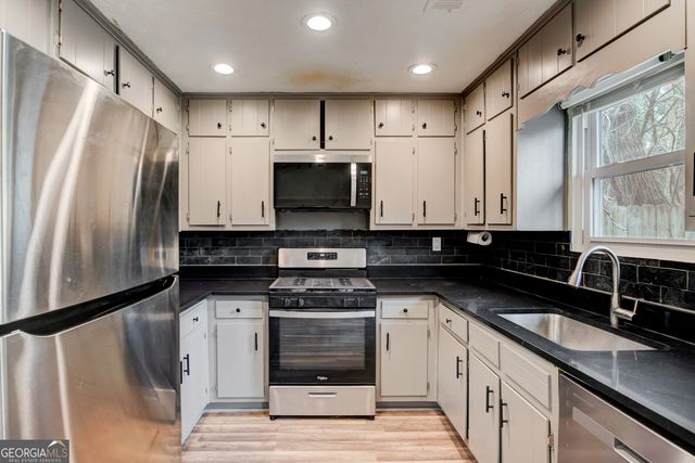 4943 Tivoli Park Court, Stone Mountain, GA 30088