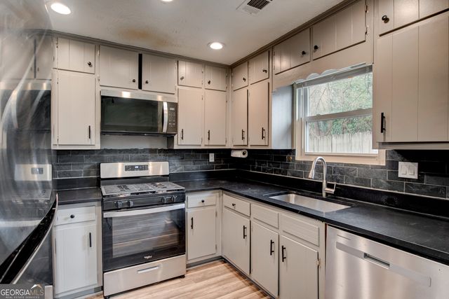 4943 Tivoli Park Court, Stone Mountain, GA 30088