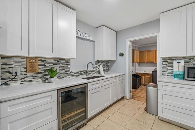 7705 JACKSON SPRINGS ROAD, Tampa, FL 33615