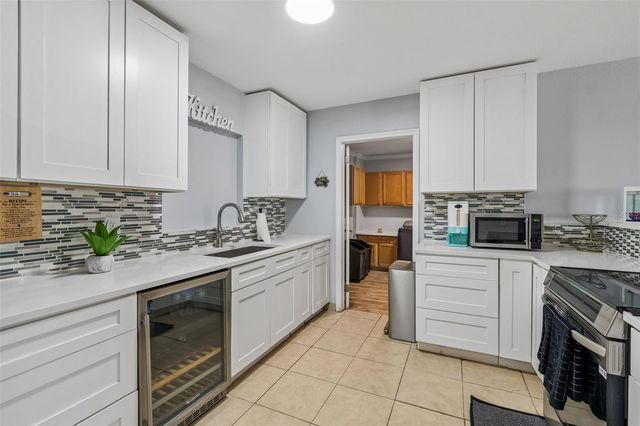 7705 JACKSON SPRINGS ROAD, Tampa, FL 33615