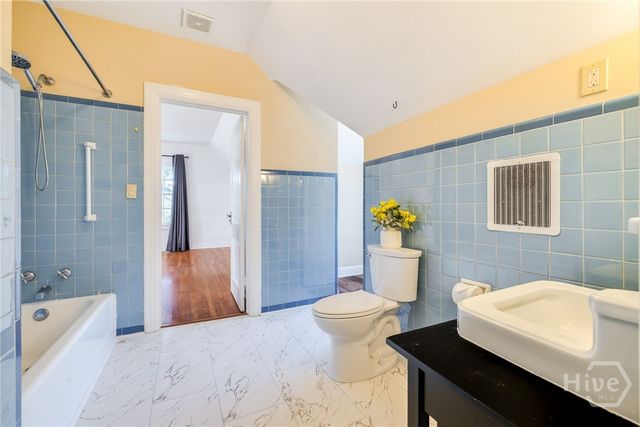 518 Gordonston Avenue, Savannah, GA 31404