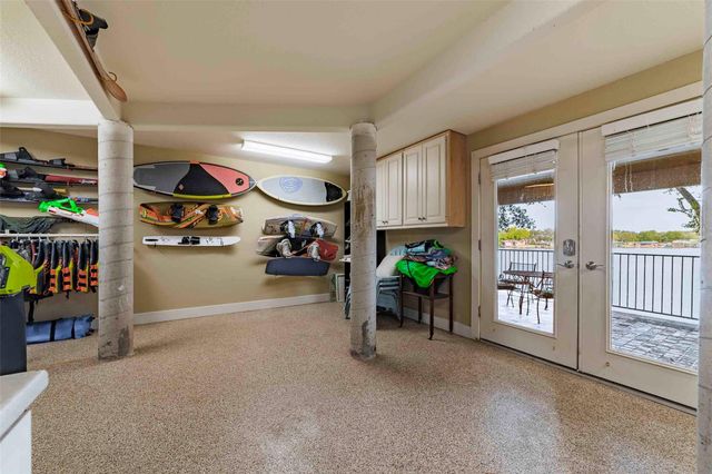 213 Beaver CIR, Horseshoe Bay, TX 78657