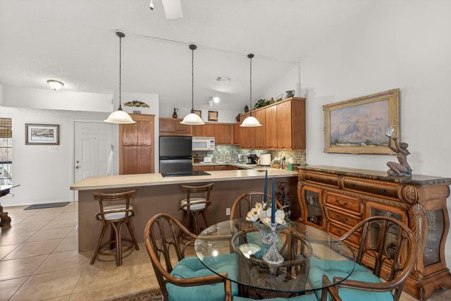 104 S Big Spur 7, Horseshoe Bay, TX 78657