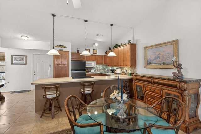 104 S Big Spur 7, Horseshoe Bay, TX 78657