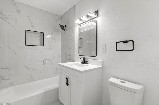 2352 Ednor ST, Port Charlotte, FL 33952