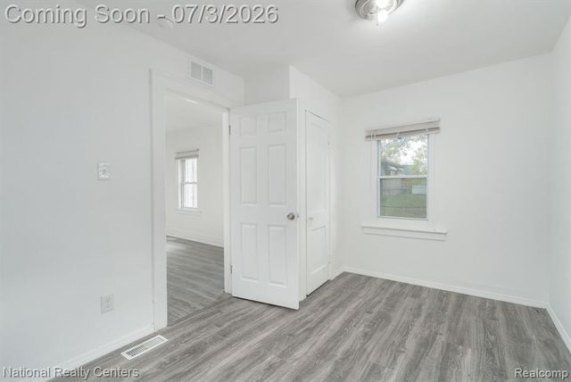 8104 Jackson Avenue, Warren, MI 48089