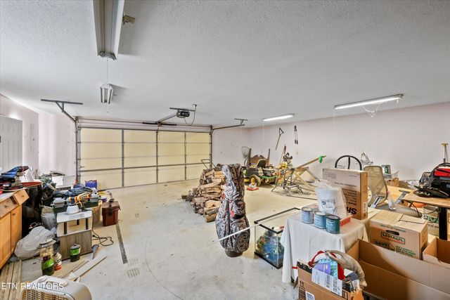 2436 Allegheny Loop Rd, Maryville, TN 37803