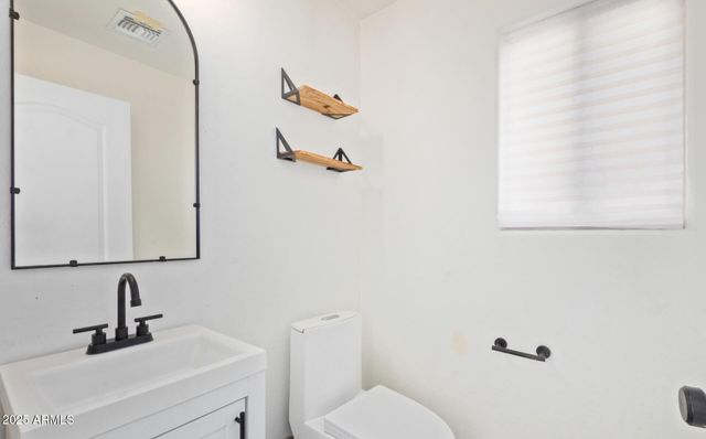 5659 W LOMA Lane, Glendale, AZ 85302