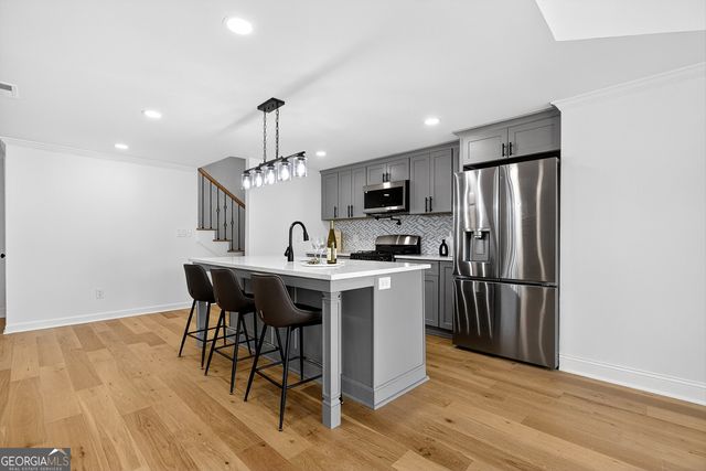 450 Birkdale Drive, Fayetteville, GA 30215