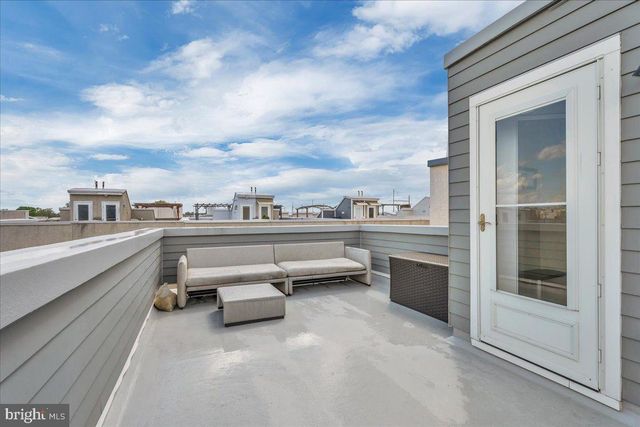 2404 FEDERAL ST, Philadelphia, PA 19146