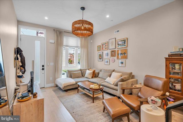 2404 FEDERAL ST, Philadelphia, PA 19146