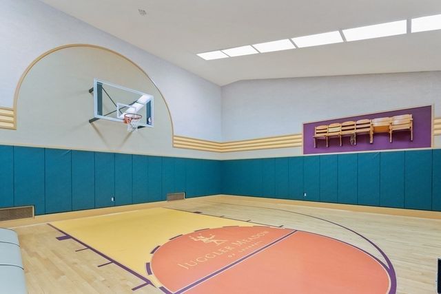 113 Juggler Meadow Rd, Leverett, MA 01054