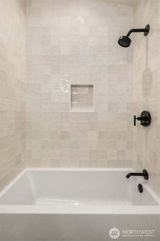 1811 3rd Street, Kirkland, WA 98033