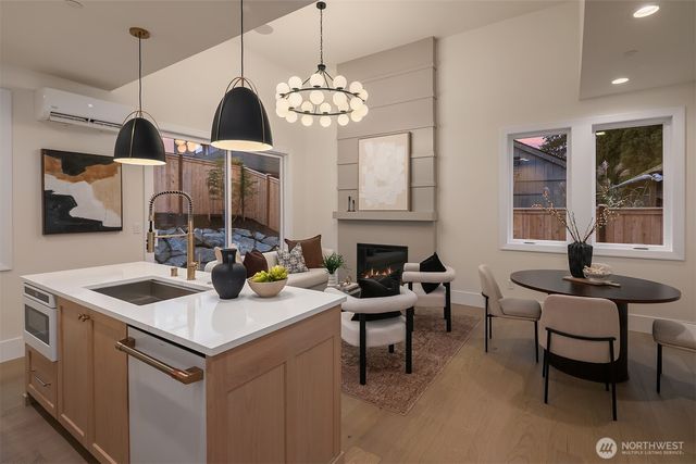 1811 3rd Street, Kirkland, WA 98033