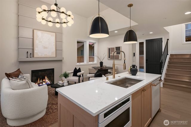 1811 3rd Street, Kirkland, WA 98033